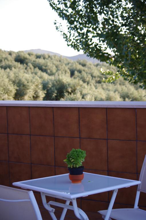 Llave De Granada Apartment Алкала ла Реал Екстериор снимка